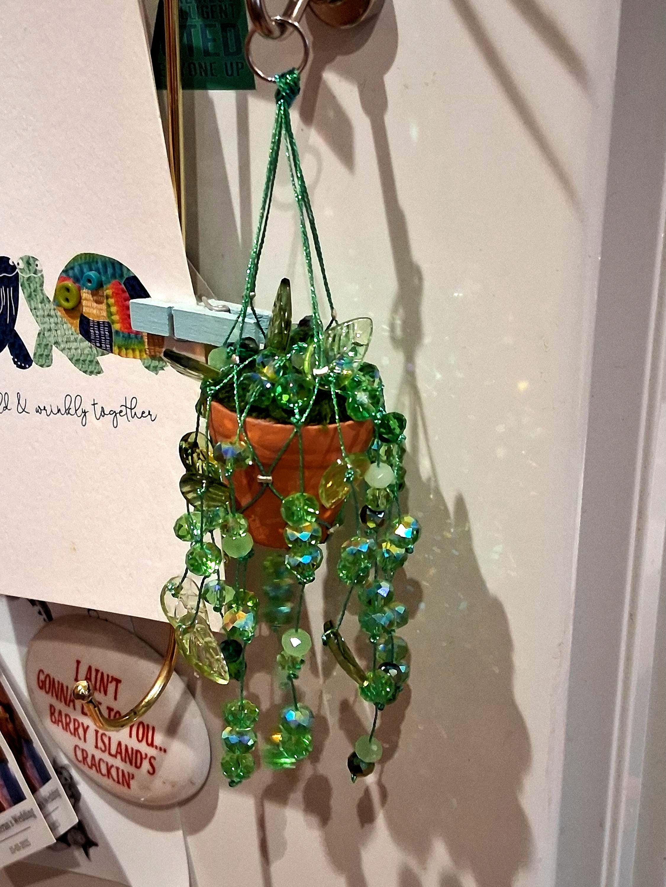 Beaded Hanging Plant Fridge Magnet, Faux Vine Magnet with Hook, Handmade Forever Plant, Boho Kitchen Decor, Green Crystal Plant Gift