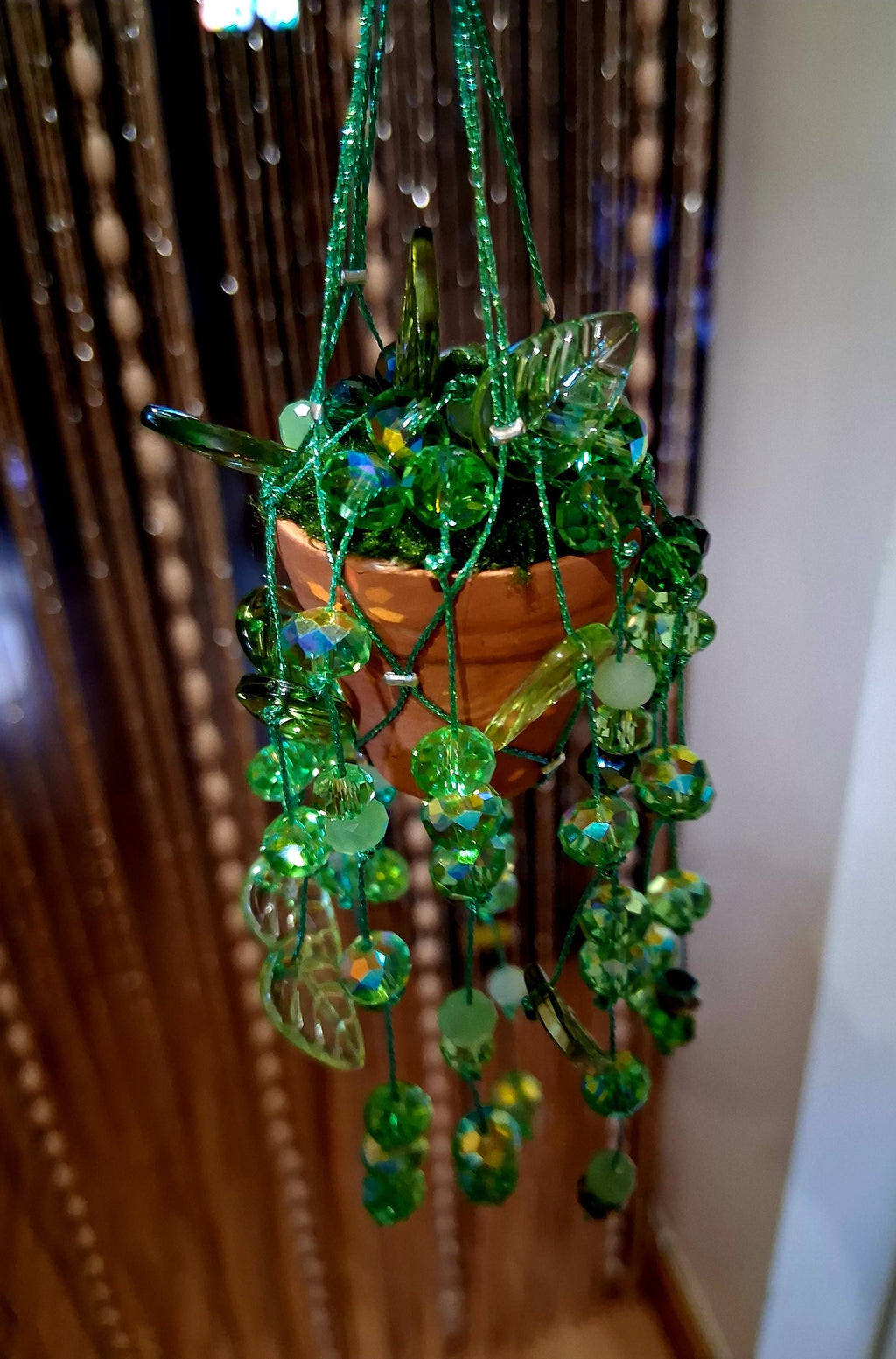 Beaded Hanging Plant Fridge Magnet, Faux Vine Magnet with Hook, Handmade Forever Plant, Boho Kitchen Decor, Green Crystal Plant Gift