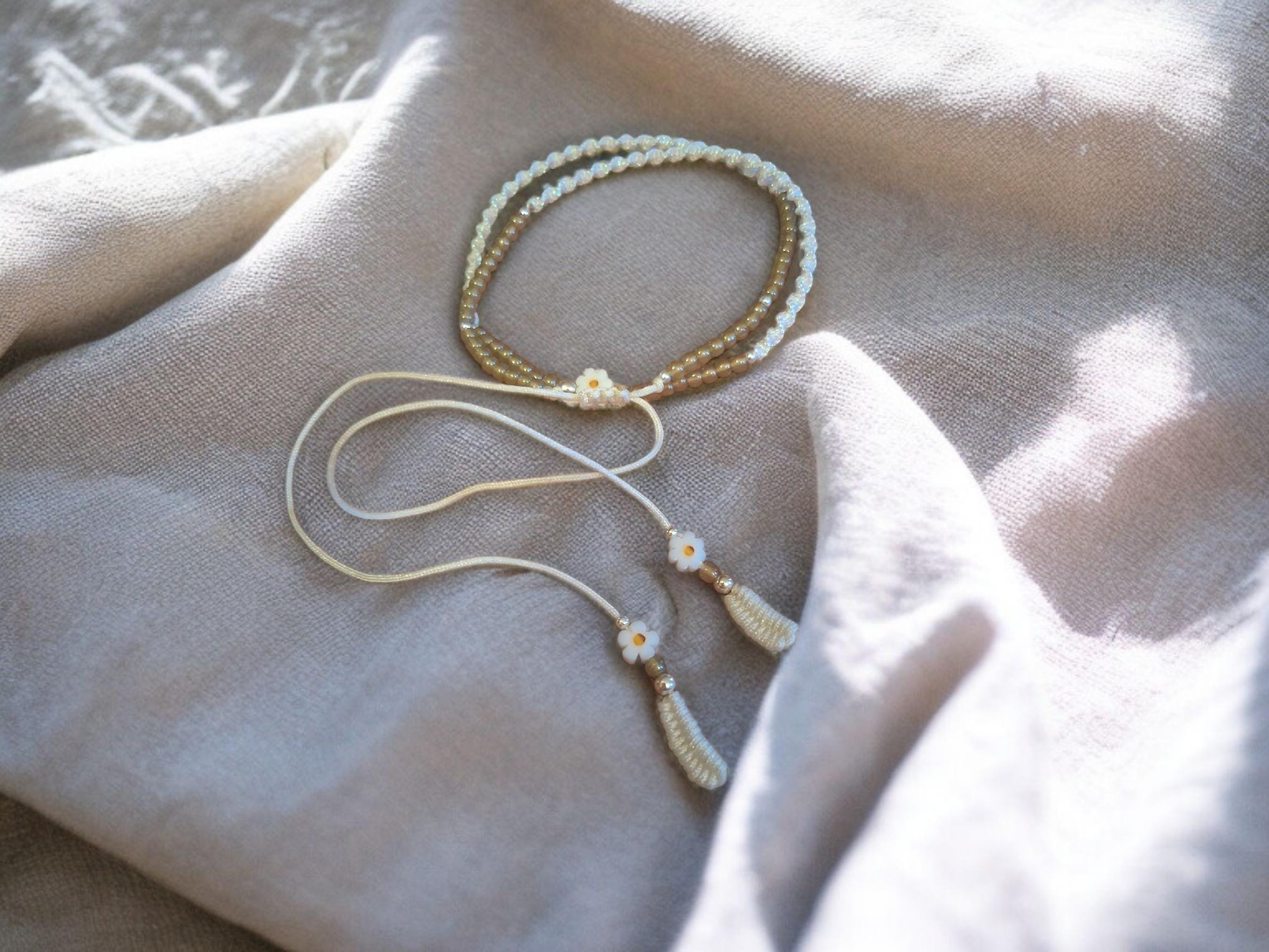 Daisy Beaded Silver Choker